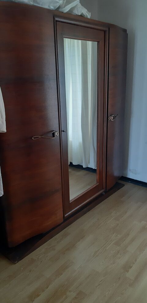 Armoire en bois massif excellent tat vintage 801 Francheville (27)