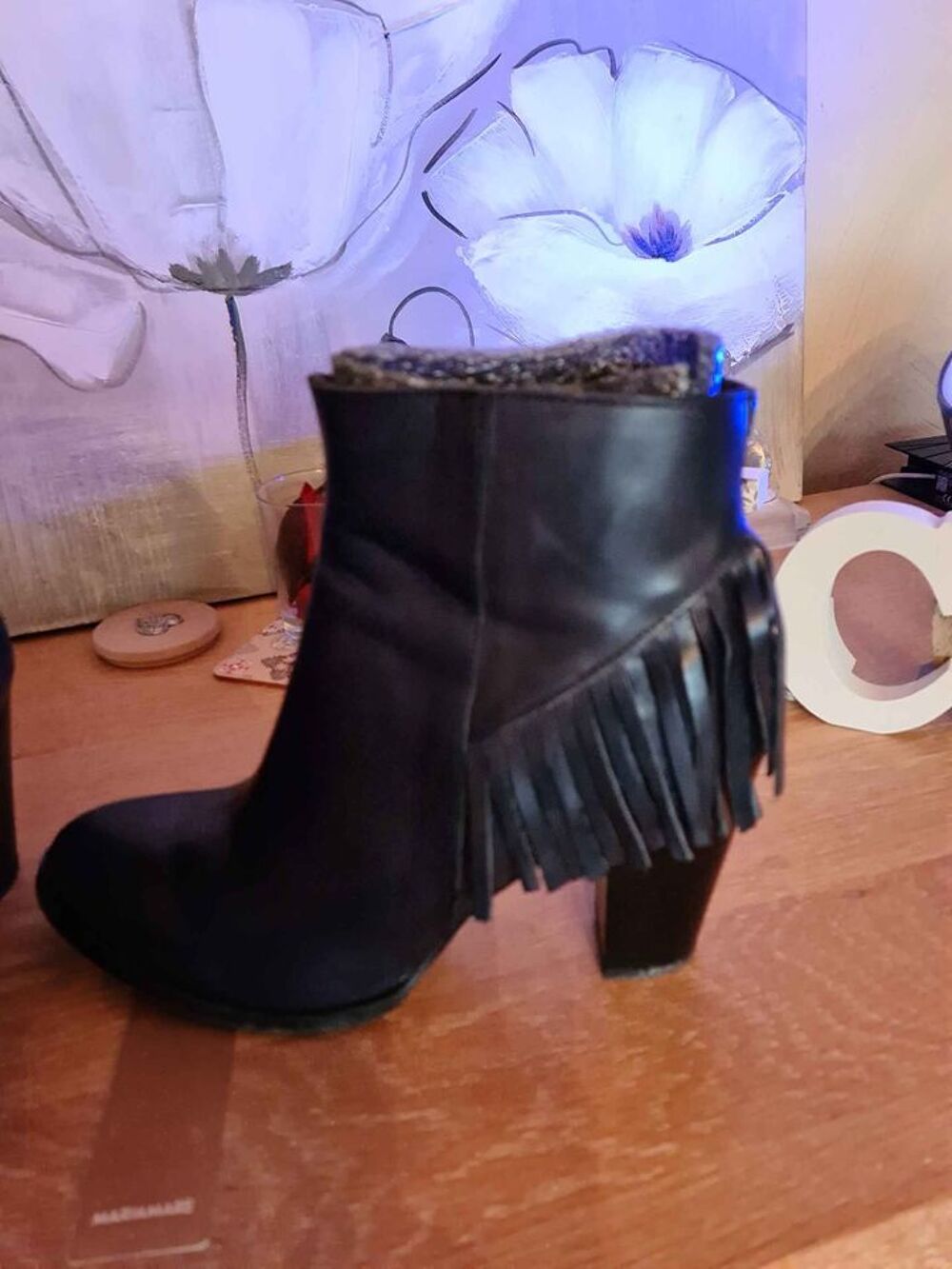 Tr&egrave;s belles bottines cuir bleu marine. P39 Chaussures