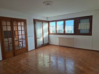  Appartement à louer 4 pièces 90 m²