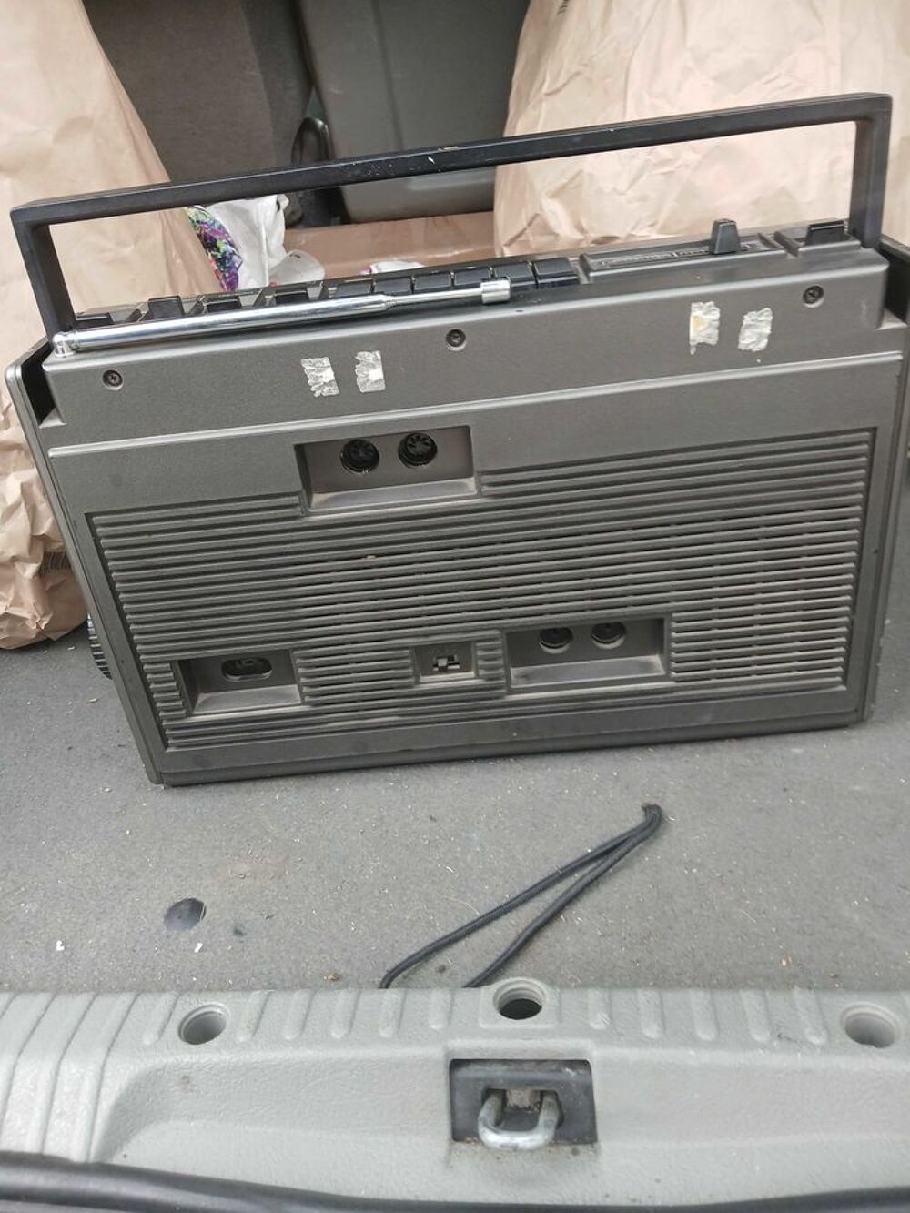 radio cassette tr&egrave;s bon &eacute;tat 