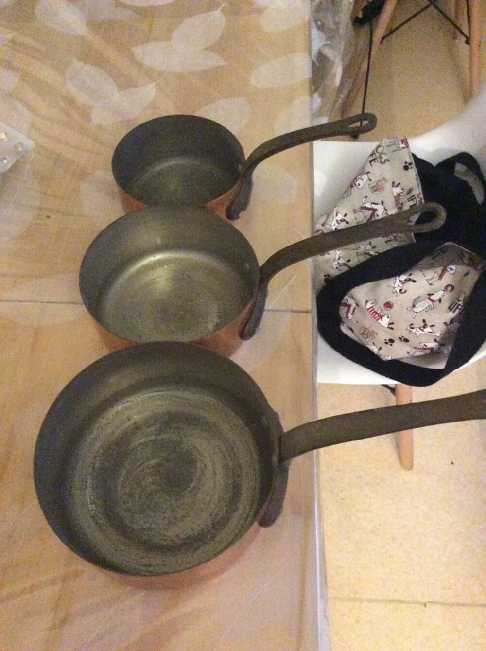 Batterie de casseroles &eacute;tam&eacute;es Décoration