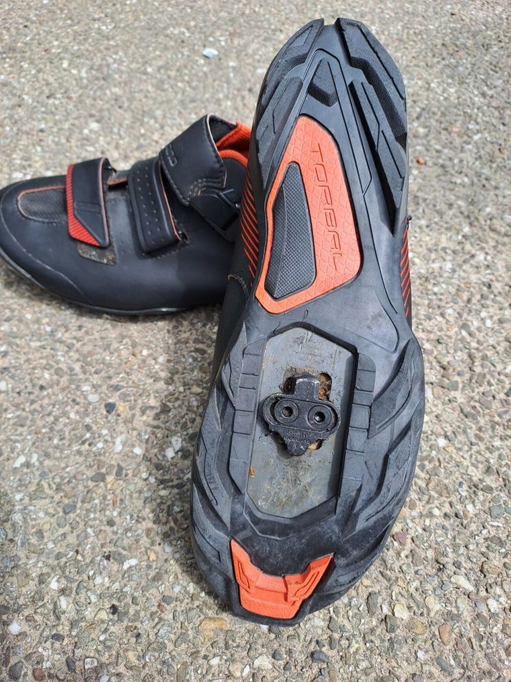 Chaussures VTT Shimano T 44
Chaussures