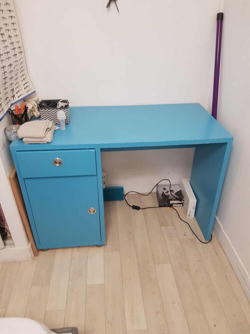 bureau
? ? CAUSE D&Eacute;M&Eacute;NAGEMENT ? Meubles
