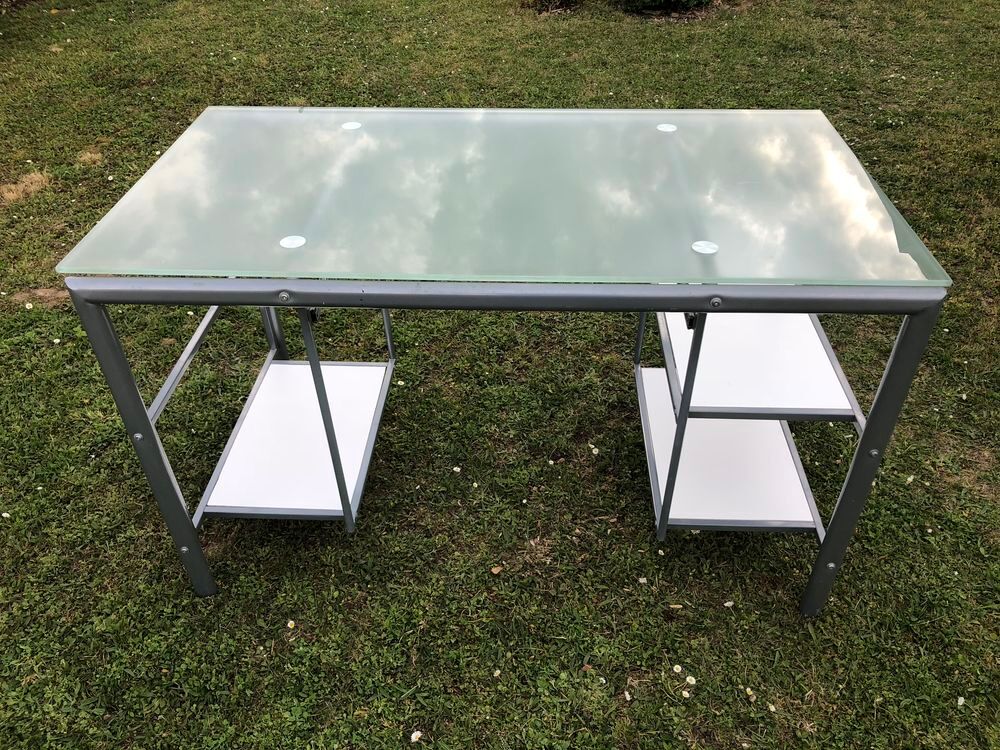 Bureau en verre / M&eacute;tal 1m30 / 70 cm h 76 Meubles