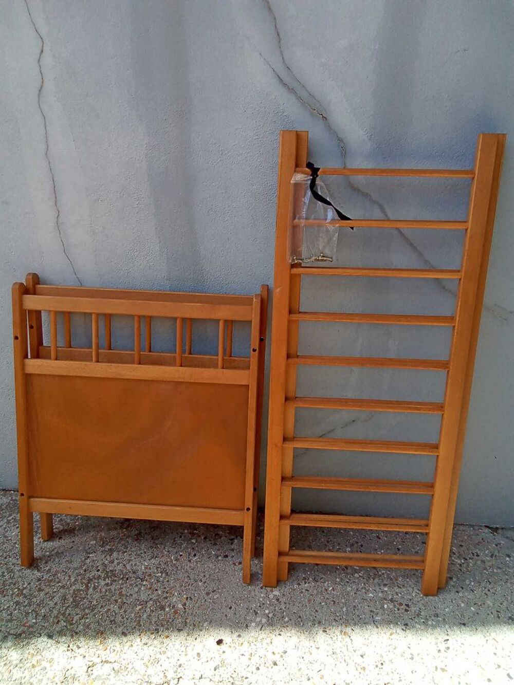 Lit b&eacute;b&eacute; bois Mobilier enfants