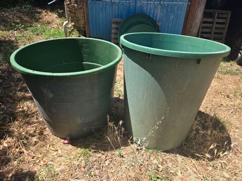 2 récupérateurs d'eau de pluie cylindriques verts 500L et 40 20 Carbonne (31)