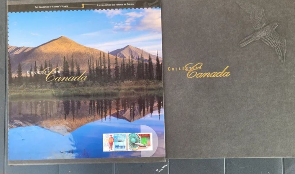 Collection des timbres du Canada en livret annuel. 