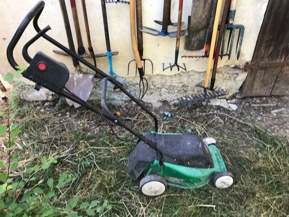 Tondeuse &agrave; gazon &eacute;lectrique Vert Loisirs Jardin
