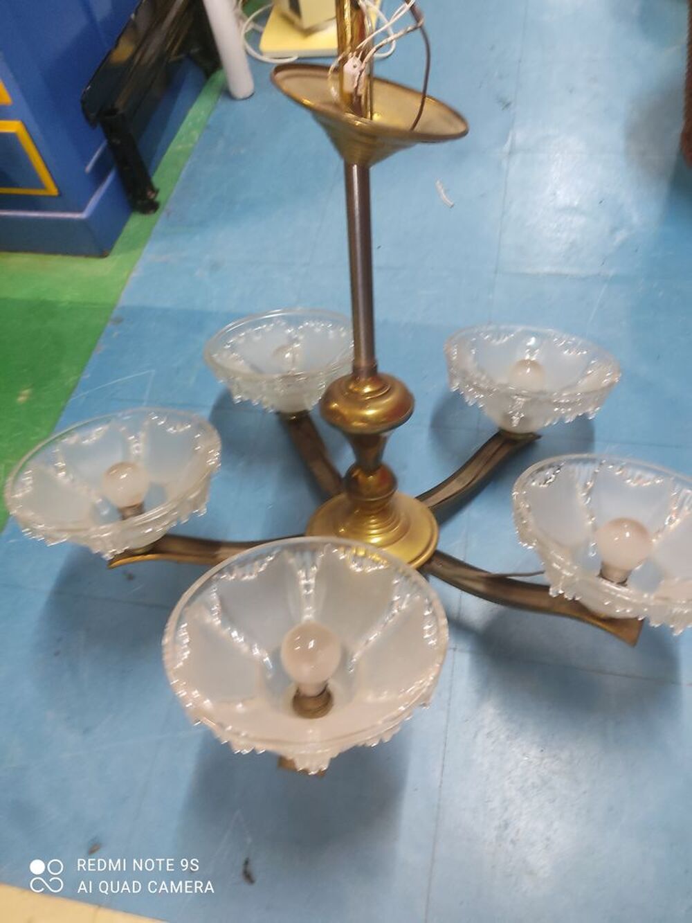 Lustre gouttes d'eau sign&eacute; EZAN Décoration