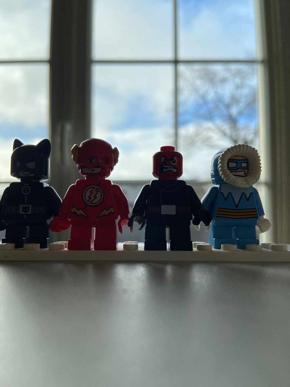 4 mini figurines Jeux / jouets