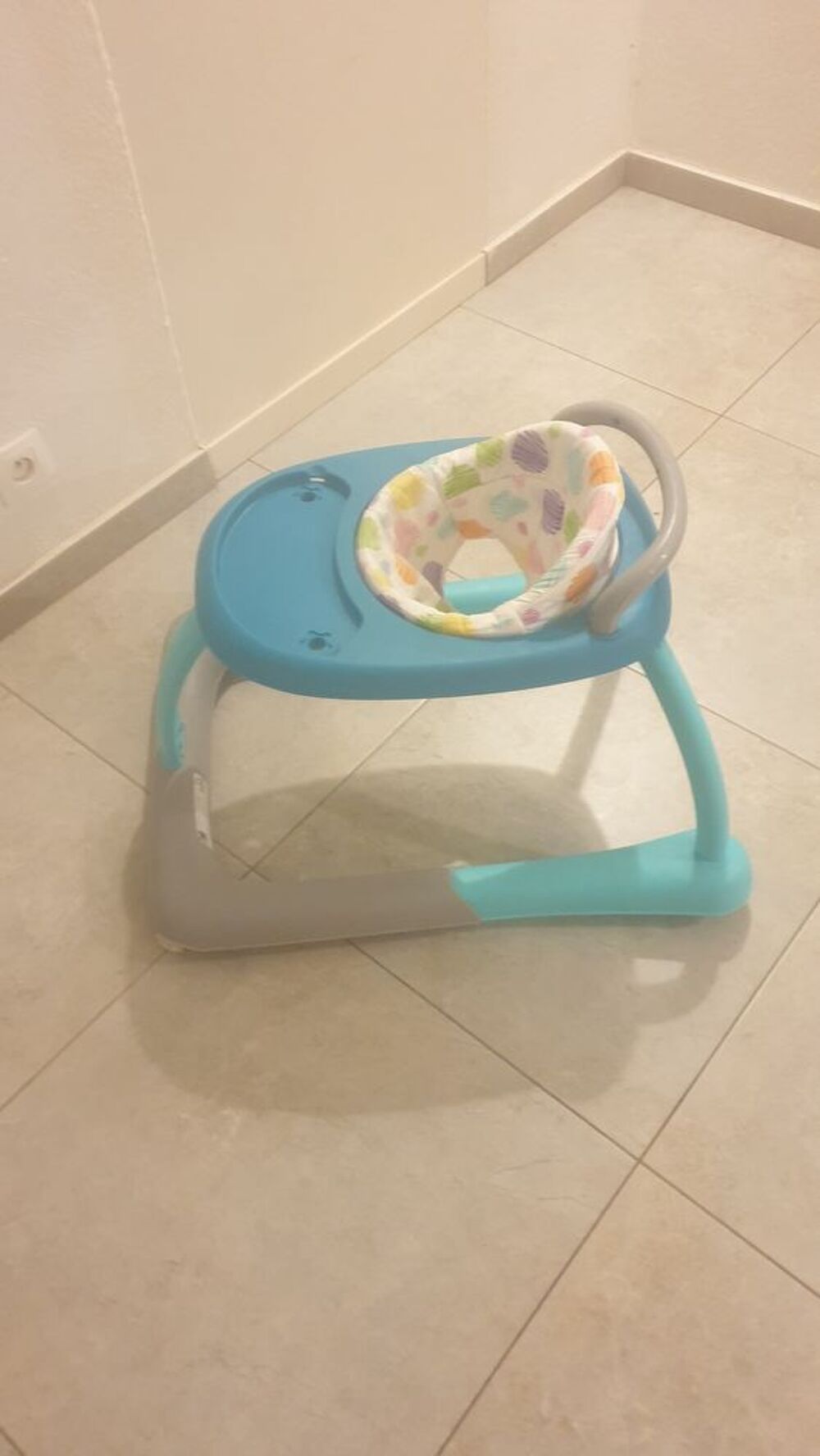 objets b&eacute;b&eacute;s tres bon &eacute;tat Puériculture