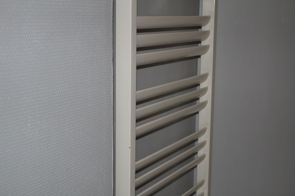Radiateur s&egrave;che-serviette Bricolage