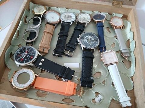   Dix montres valeur+ coffret bois vitr� de valeur  N�1347 30 Beaune (21)