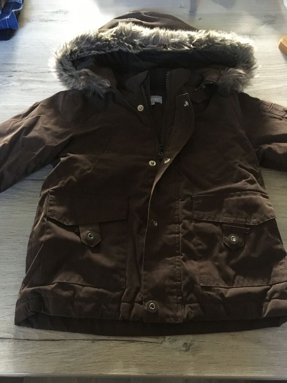  petit lot de v&ecirc;tements gar&ccedil;on 18 mois Puériculture
