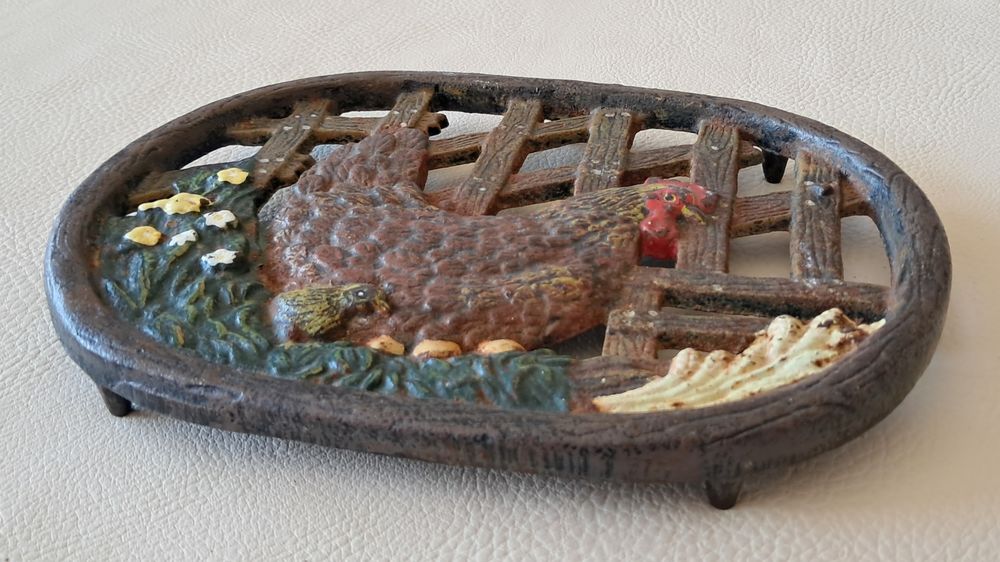 dessous de plat rectangulaire &agrave; bords arrondi en fonte Décoration