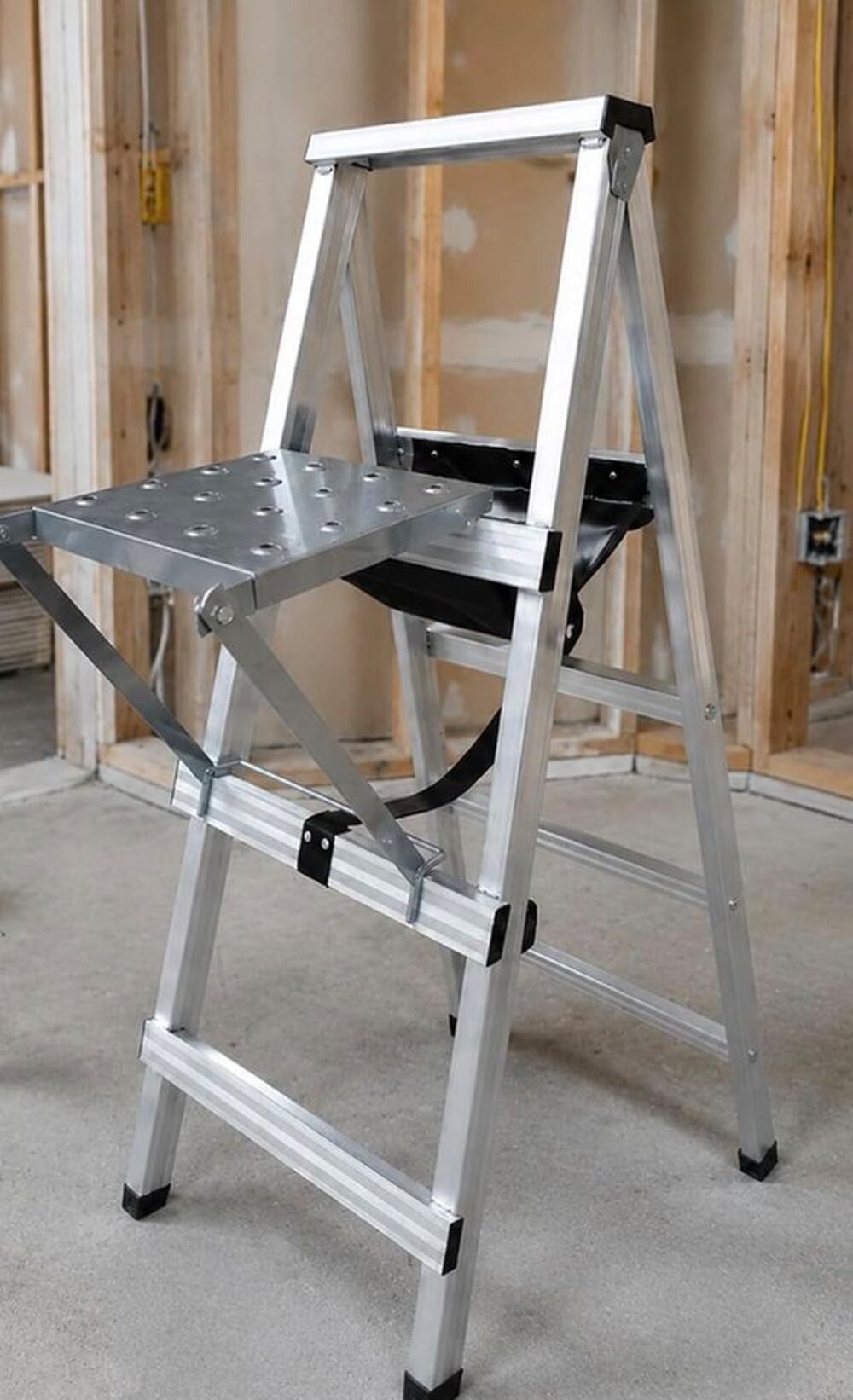 Plate-forme de travail en acier galvanis&eacute; pour &eacute;chelle Bricolage