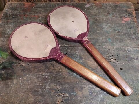 Paire de raquettes en Peau Jouet d'Enfant Fin XIX�me 75 Loches (37)