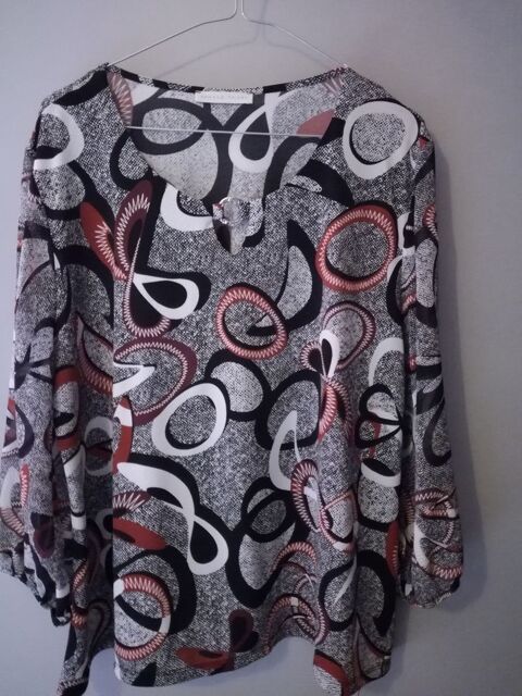 JOLIE TUNIQUE IMPRIME ARMAND THIERRY
T5 - TRES BON ETAT 12 Villeneuve-Tolosane (31)