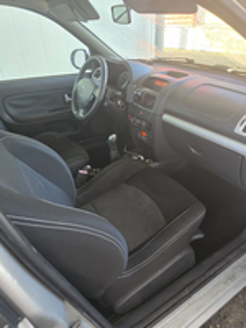 Clio II Clio 1.5 dCi 65 eco2 Campus.Com 2009 occasion 82000 Montauban