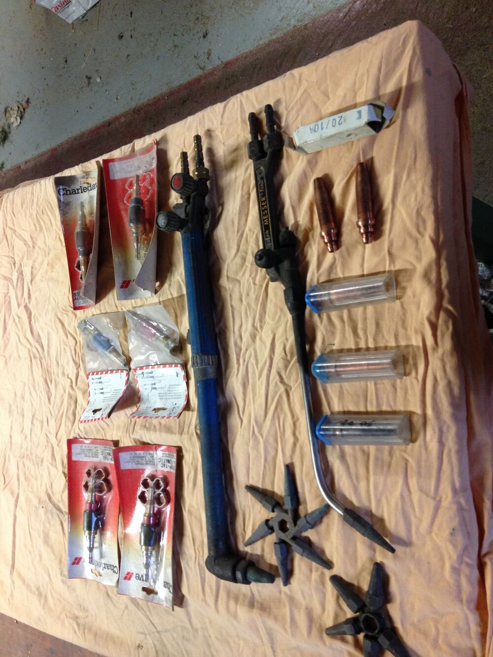 ensemble chalumeau decoupeur 
Bricolage