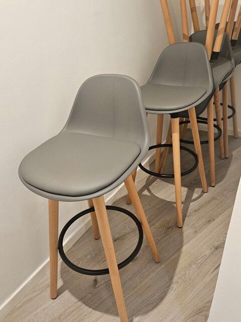 ce lot de 6 tabourets de bar BUT 160 Pia (66)