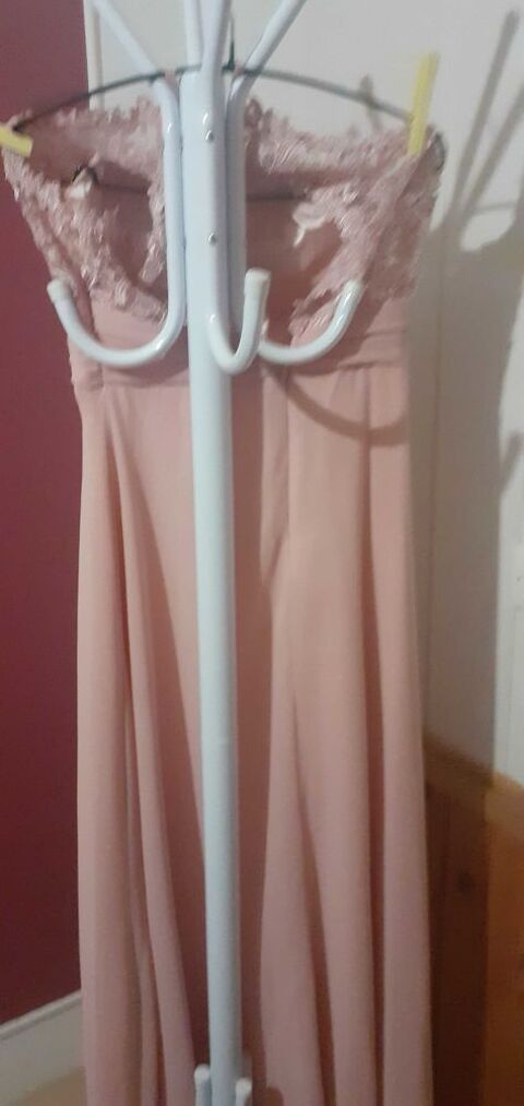 Robe longue rose 100 Pr�-Saint-�vroult (28)