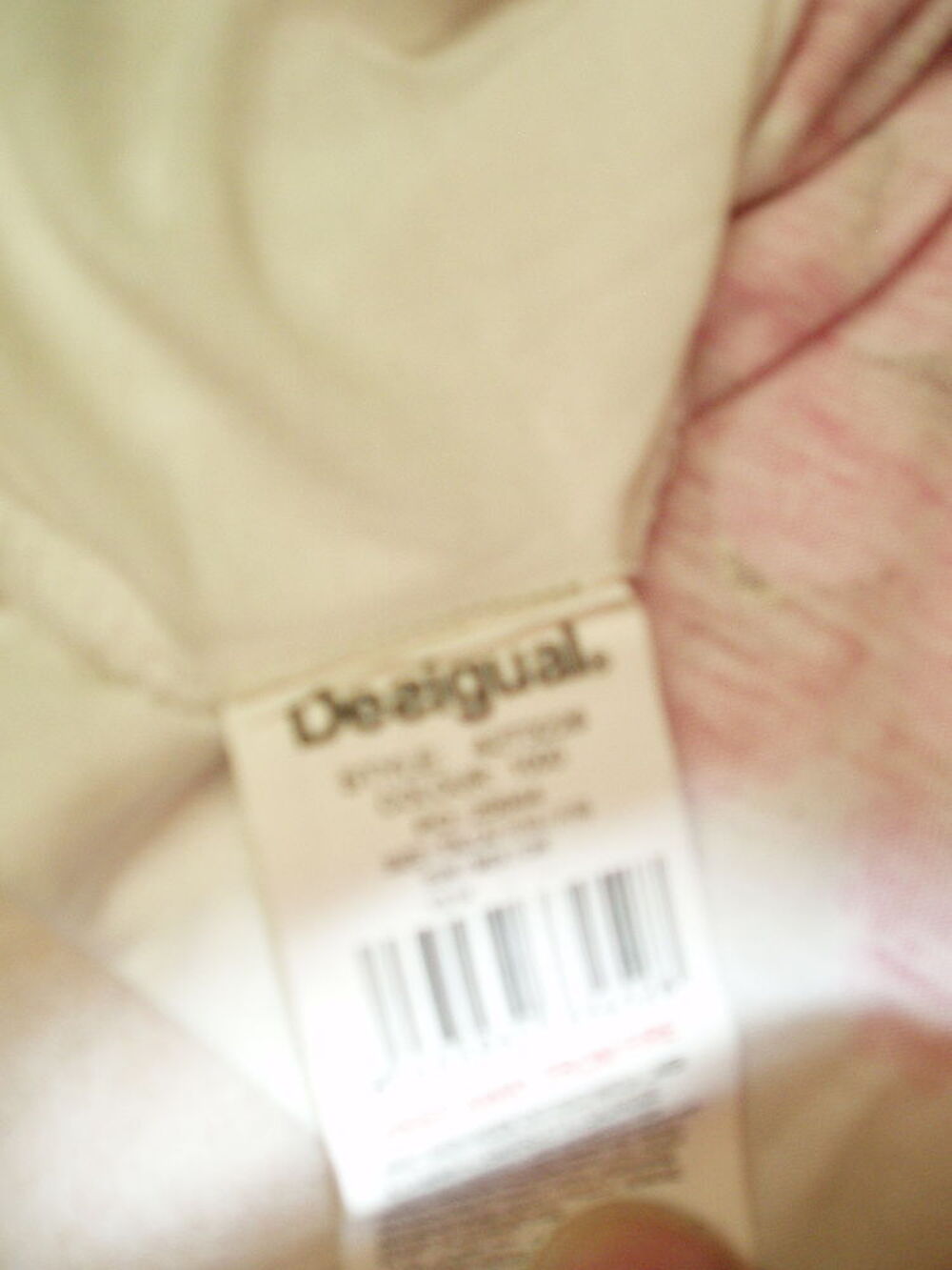 TEE SHIRT DESIGUAL T 40 Neuf Vêtements
