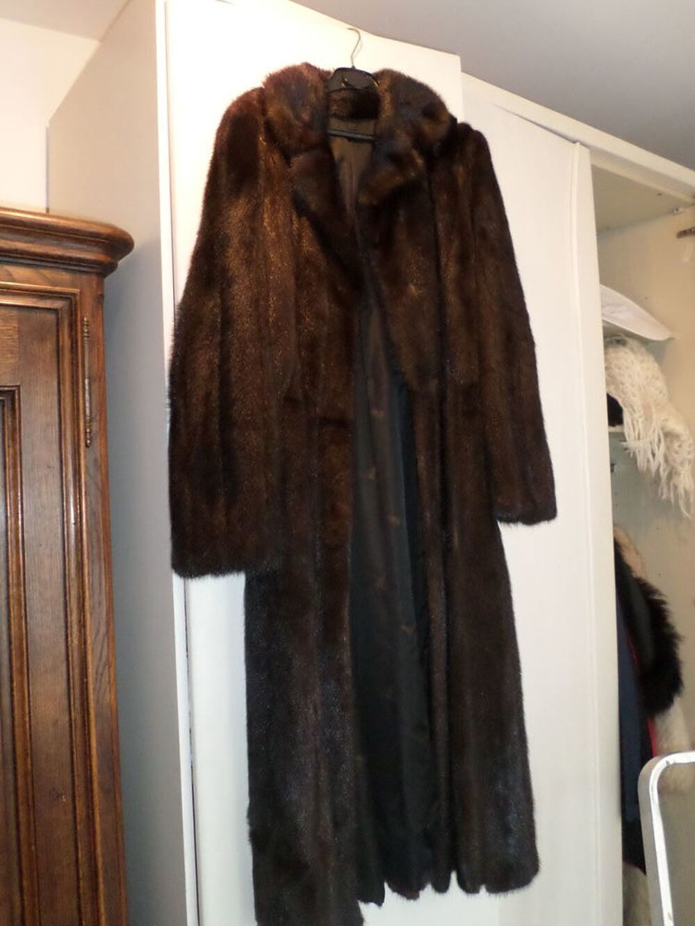 manteaux de vison (1500 E pour les 3 manteaux - ) Vêtements