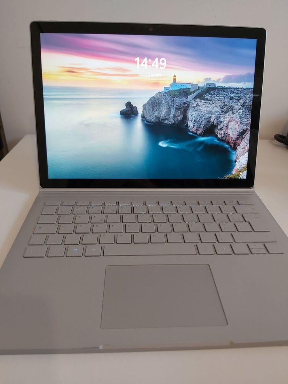 Microsoft Surface book 2 I7 8650U 256GO NVIDIA 2GO D&eacute;di&eacute;s Matériel informatique