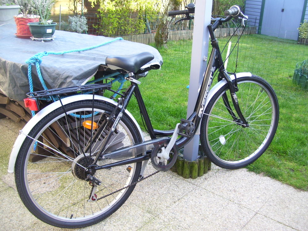 V TC 26 pouces 6 vitesses Uban Vélos