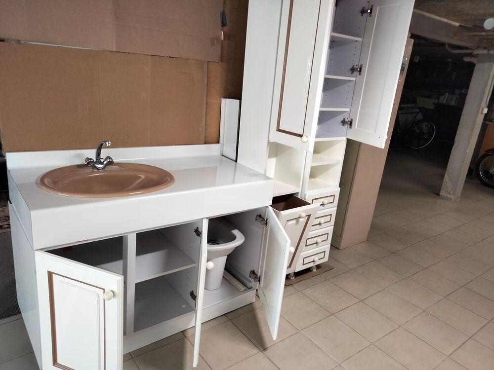 Ensemble meubles salle de bain Meubles