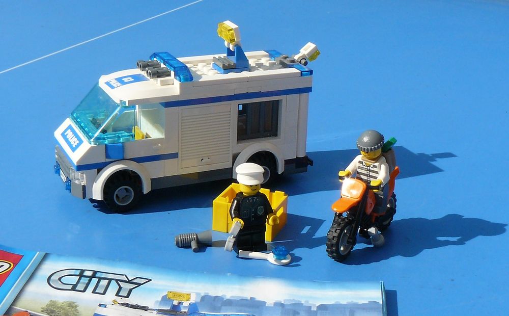 Lego CITY 7286 : Le transport de prisonniers - incomplet Jeux / jouets