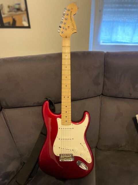 Guitare lectrique Fender Stratocaster 1000 Nort-sur-Erdre (44)