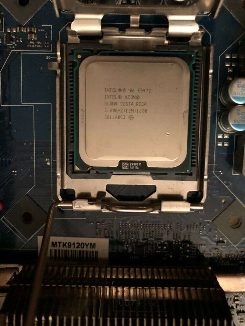 Intel Xeon&reg; Processeur E5472 12M 3.00GHz 1600MHz LGA775 775 Matériel informatique