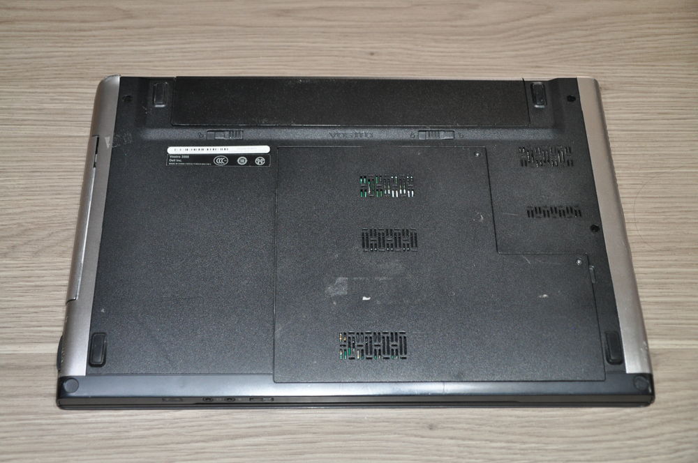 Dell Vostro 3500 de 15,6 pouces Matériel informatique