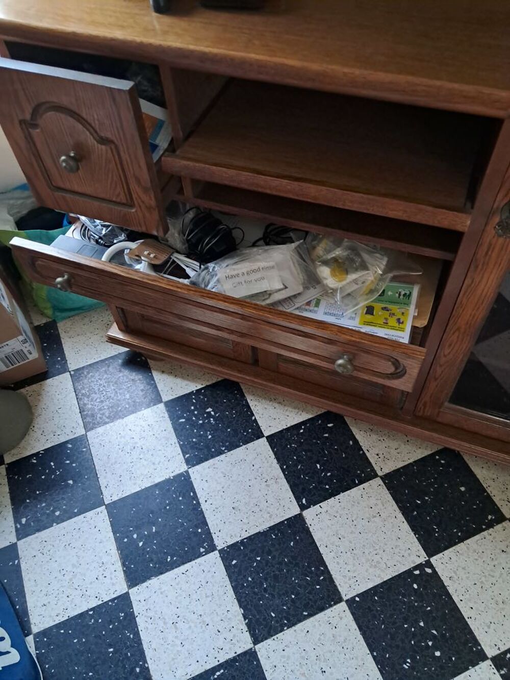 table en ch&ecirc;ne 2m et une rallonge de 0.40cm Meubles