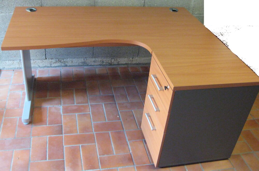 Bureau d'angle compact Meubles