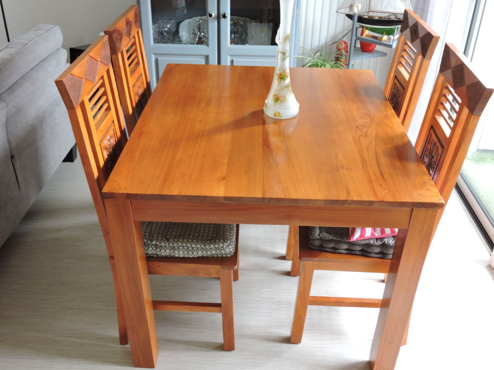 table +4chaises Meubles