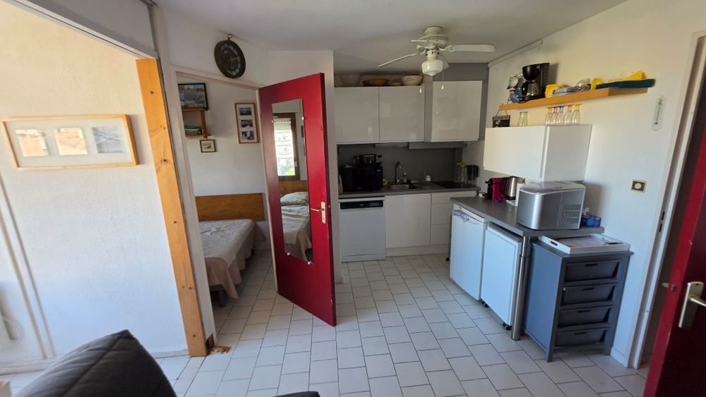 Vente Appartement LE CAP D'AGDE: Secteur plage de la Grande conque, 100m plage ( Vue mer ). Appartement situé au 3 ème étage avec ascenseur. Le cap d agde