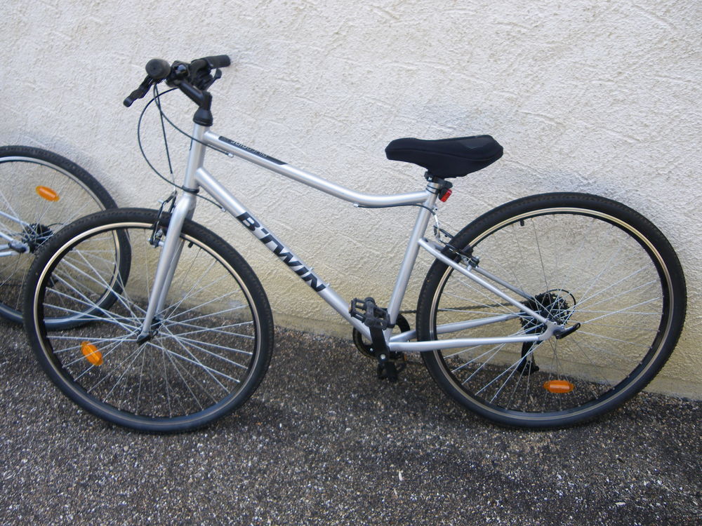 2 v&egrave;los vtc Vélos