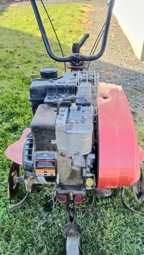 Motoculteur thermique essence capot rouge fraise 60cm 180 Le Louroux-B�connais (49)