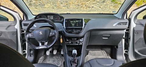 Peugeot 208 1.6 BlueHDi 120ch S&S BVM6 GT Line