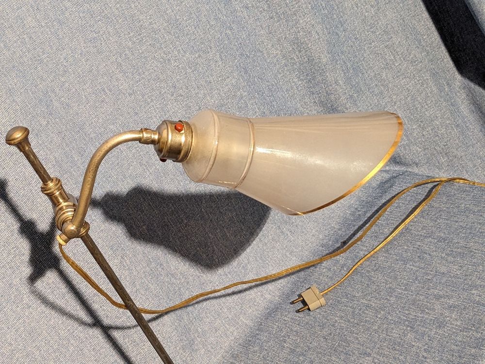 Lampe d'Horloger tulipe guariche 1950 d&eacute;but du si&egrave;cle dernie Décoration