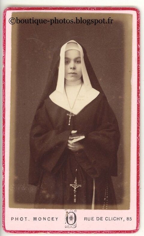  CDV Portrait Jeune religieuse Nonne Photographie Moncey  1 Loches (37)