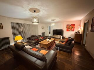  Maison � vendre 15 + pi�ces 405 m�