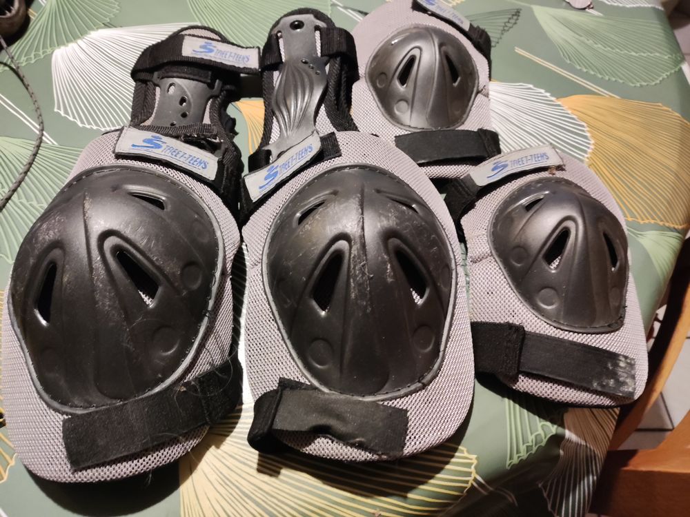rollers avec protections Sports