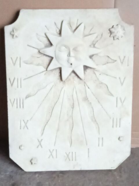 Cadran solaire en pierre 49 Broyes (51)