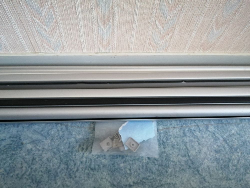 2 stores int&eacute;rieurs Velux Bricolage