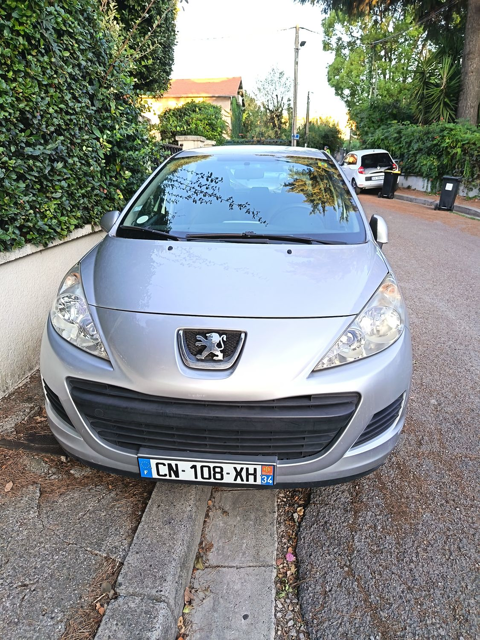 Peugeot 207 1.4 HDi 70ch BLUE LION Premium