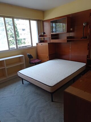  Appartement à louer 4 pièces 83 m²